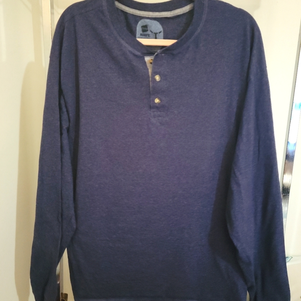 Hanes Men's long sleeve shirt